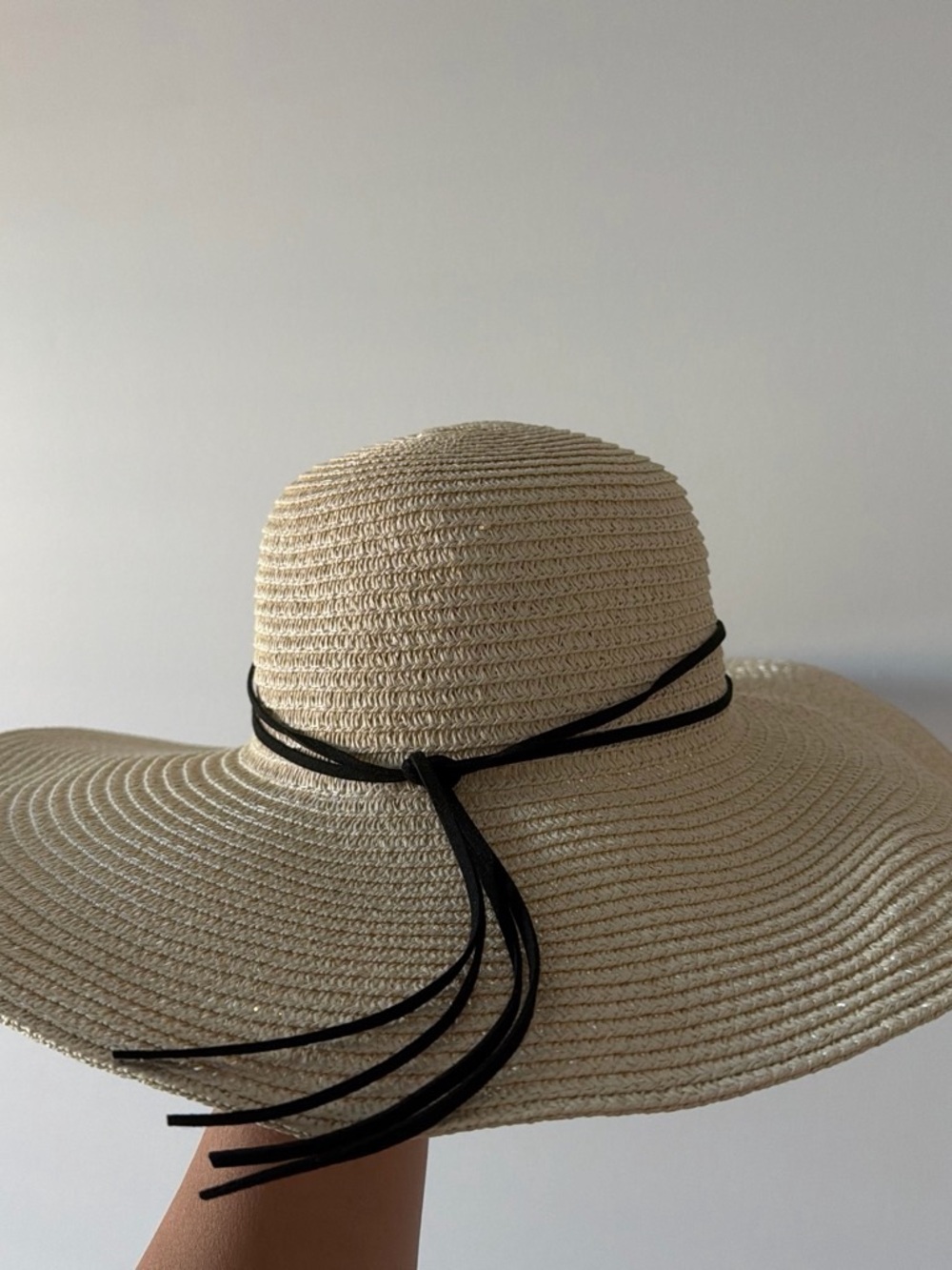 Packable Cream Wide-Brim Straw Sun Hat with Black Tie Accent